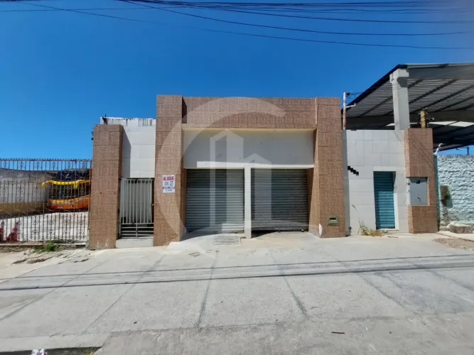 Galpão para Locação no Santo Antônio | Salão Amplo e Estrutura Comercial