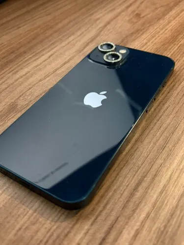 iPhone 13 128GB Preto - Semi-novo, estado impecável!