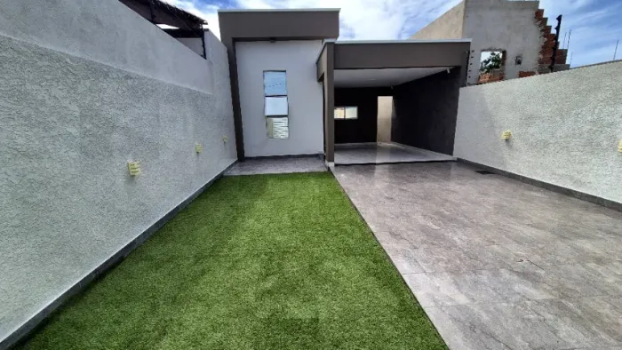Linda casa no barrio do salgadinho medindo 6,50x30 