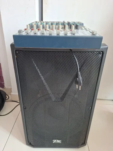 Caixa Pz + mesa soundcraft singature 10 + mic shure