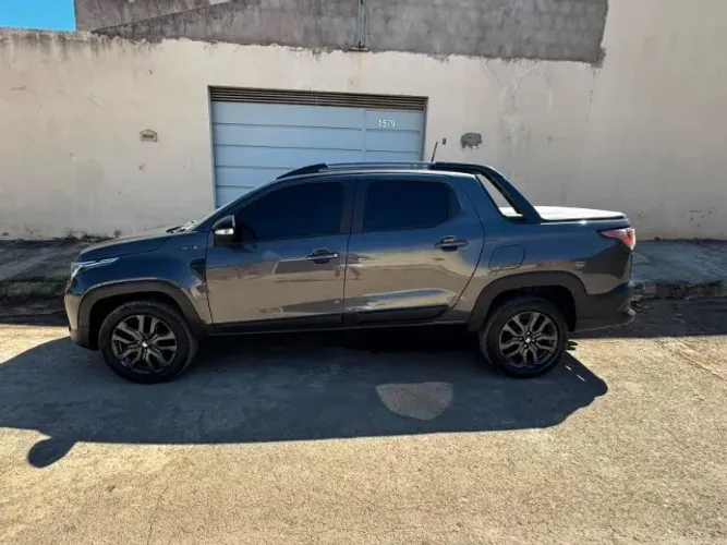 Fiat Strada Volcano 1.3 Flex 8V CD Aut. 2025