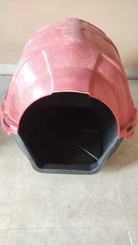 2. Casinha Plástica para Cão Porte Grande ? Plast Pet Conservada.