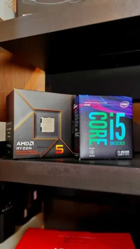 PROCESSADORES INTEL E AMD