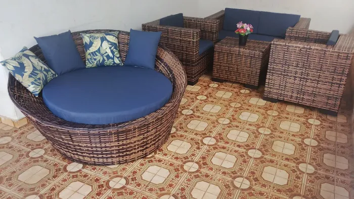 Conjunto de sofá alto padrão de vime sintético 