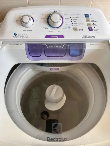 Máquina de Lavar Roupas Electrolux 10,5kg (LAC11)