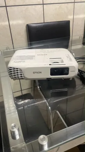 Projetor Epson PowerLite X24+ ? Excelente Estado