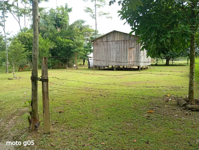 Vende-se essa casa bairro vila acre, ramal castanheira travessa castanheira
