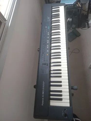 Controlador Roland A30
