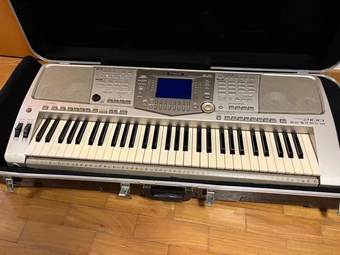 Teclado Yamaha profissional 2100