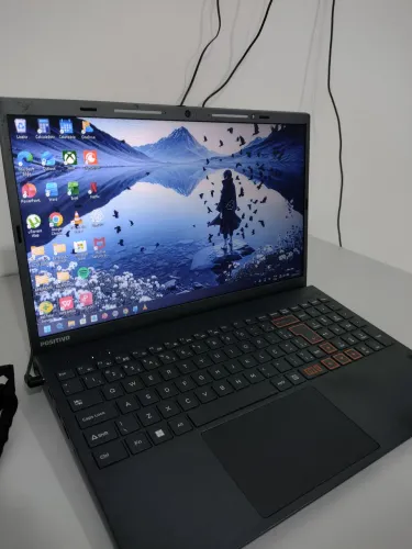 Notebook Positivo Vision Celeron® 4GB RAM 128GB Tela 14.1 Windows 11 Cinza