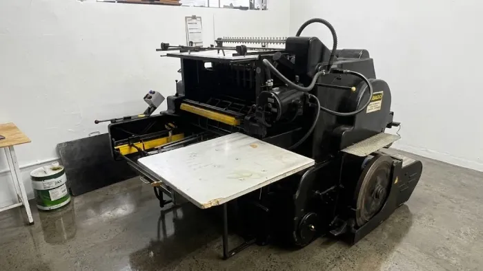 Corte e Vinco automática Heidelberg Cylinder 56x77