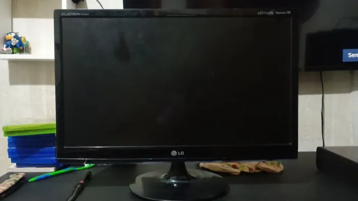 Monitor Lg em bom estado