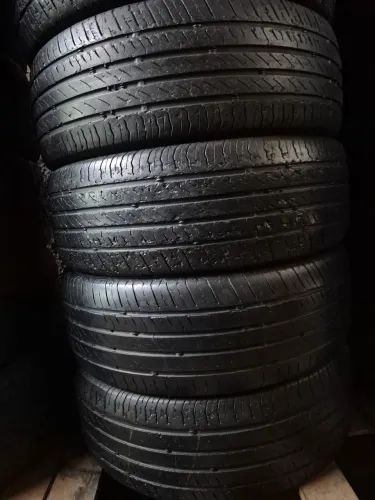 Jogo de pneus 205/55/17(vendo unidade)