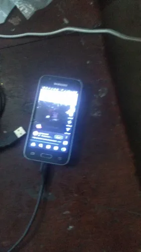 Celular j1 mini