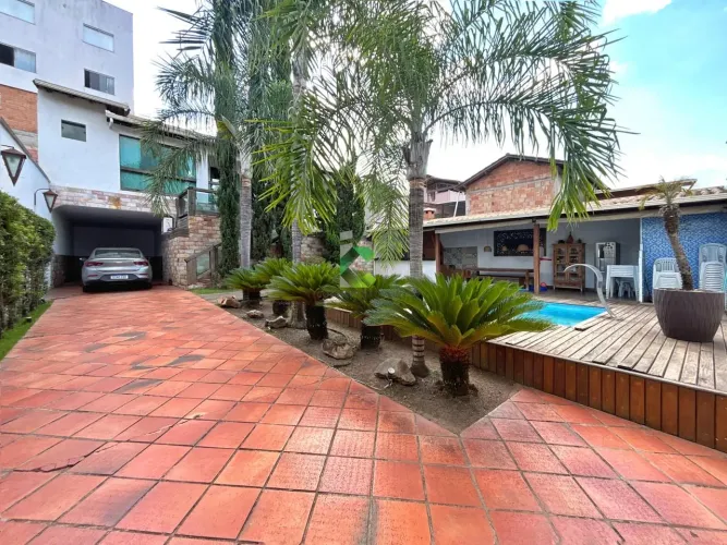 Casa para Venda em Contagem, Betânia, 3 dormitórios, 1 suíte, 3 banheiros, 6 vagas