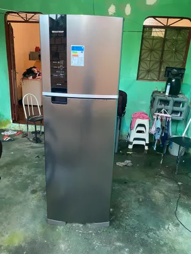 Vende-se geladeira Brastemp