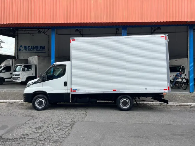 Iveco Daily Chassi 35-150 Curto 3.0 (die.)(e5) 2022