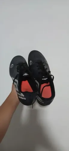 Vendo chuteira da umbro Society tamanho 43/44