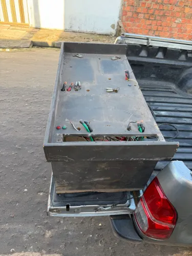 Vendo estrutura de som para caminhonete