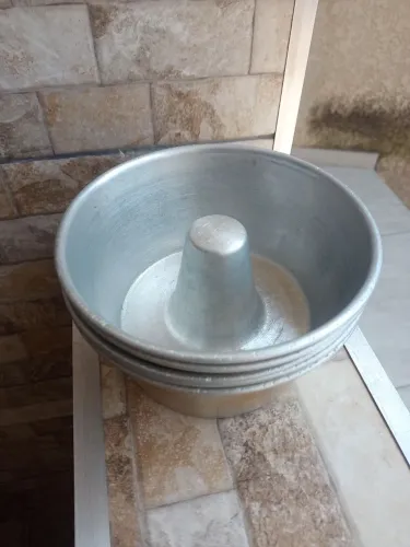 Formas de bolo tamanho 8cm altura 17cm largura 12cm fundo 