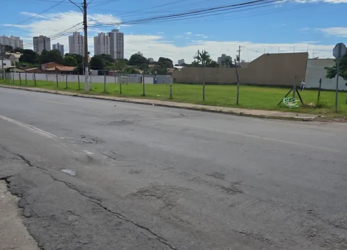 Venda- Terreno comercial plano de esquina próximo da Arena Pantanal - Cuiabá MT