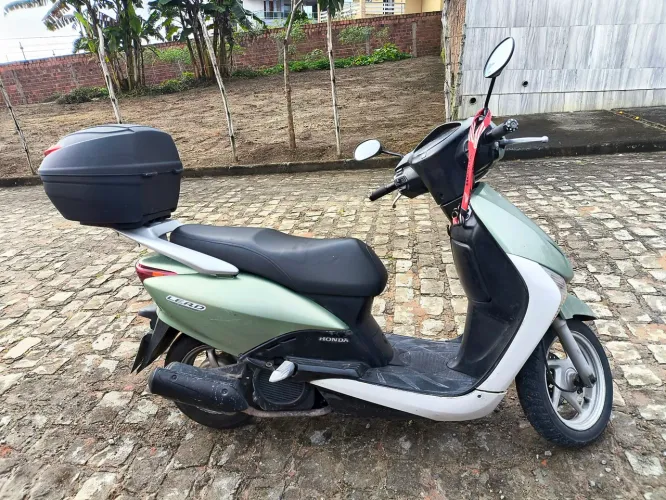 Honda Lead 110 2012 Verde/Branca - Automática e Impecável