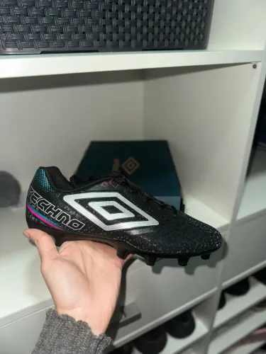 Chuteira 36