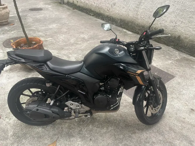 Vendi Fazer 250 vc