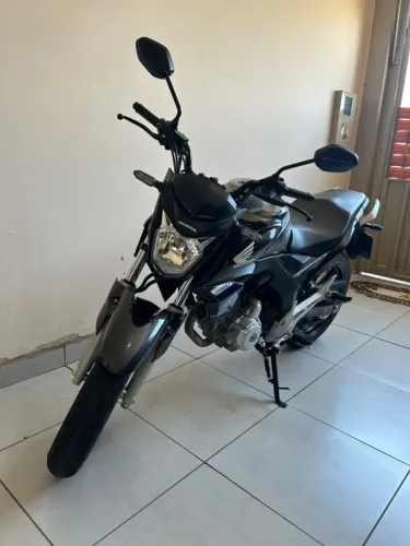 Honda CB 250F Twister CBS