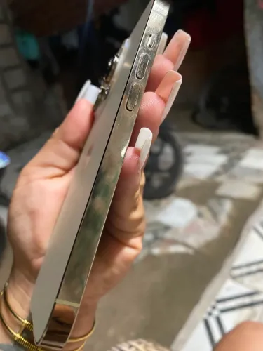 iPhone 14 Pro estado de novo