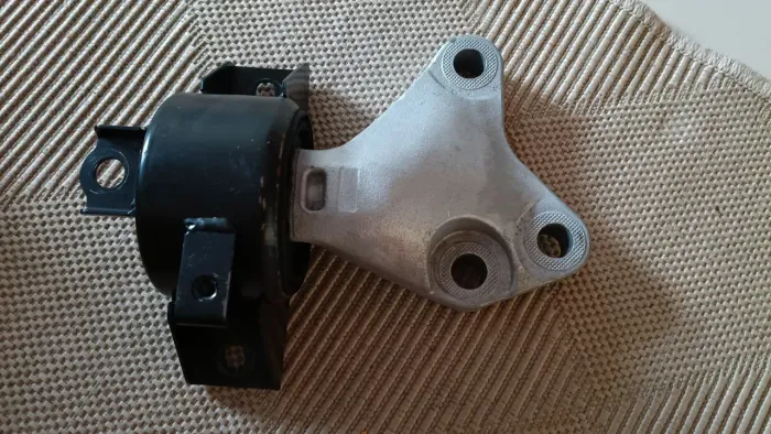 Coxim lado esquerdo motor- Prima/Onix automático