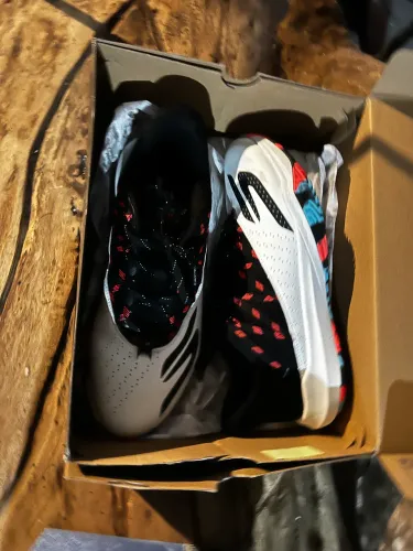 Tênis sketchers basquete