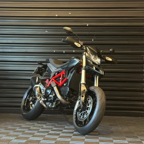 HYPERMOTARD 821 PRETA 2014/2014