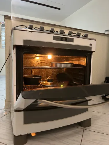 FOGÃO ELÉTRICO E A GÁS 6 BOCAS