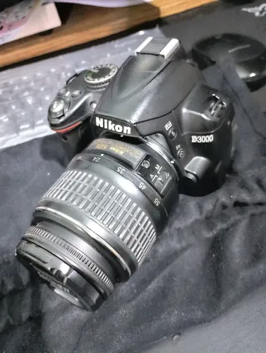 Câmera fotográfica Nikon D3000