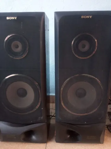 vendo par de caixas acústica Sony LBT 46W funcionando normalmente 4 ohms 15 RMS cada.