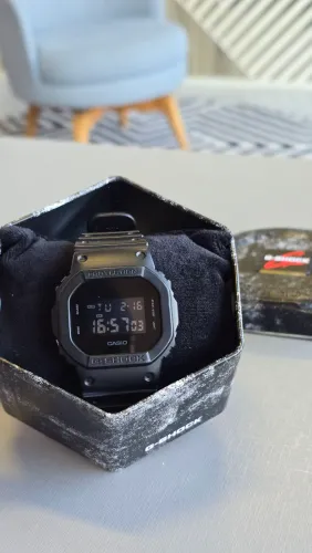 Relógio Casio G-Shock DW- 5600BBN-1DR