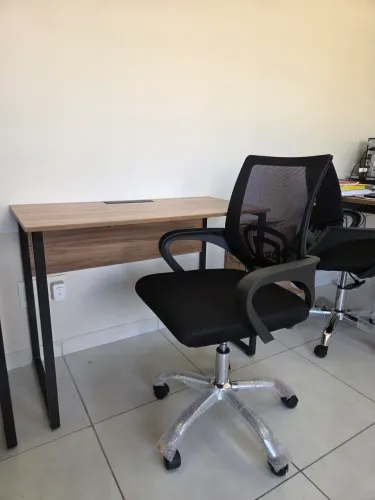 3 Conjuntos de mesa e cadeira