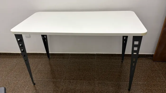 Mesa de Escritório (Leia a descrição)