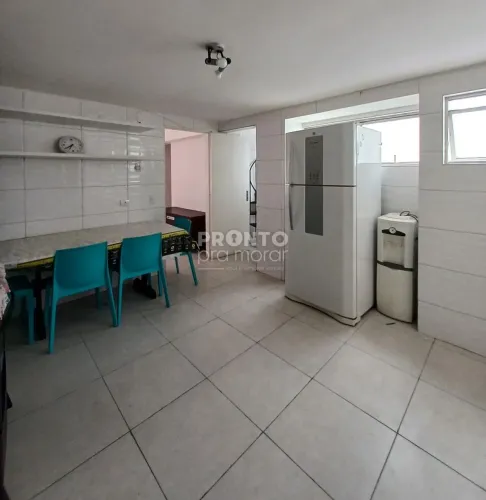 Apartamento com 4 quartos em Aflitos