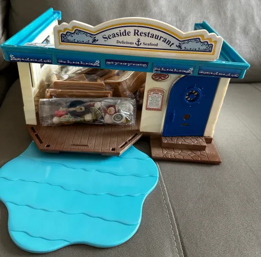 Lote Sylvanian Families - Restaurante Seaside e Outros 