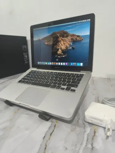 Macbook Pro 13 (2012) Processador i5, 8GB memoria, SSD 240GB