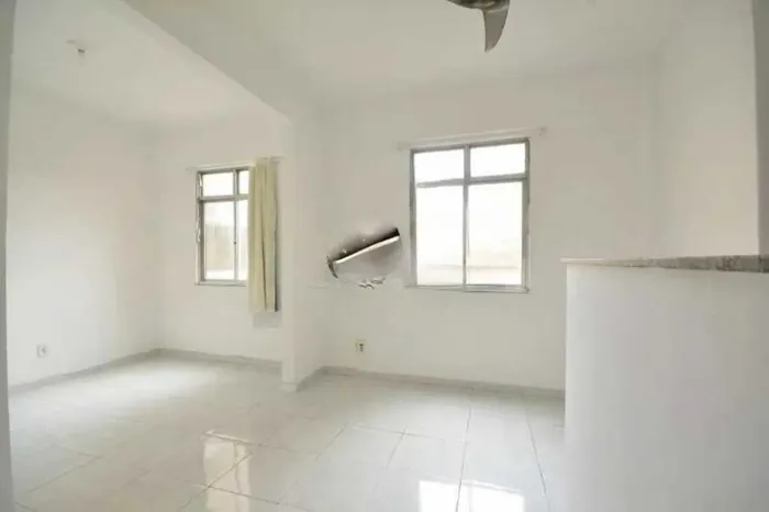 Apartamento : Padrão / Residencial / Glória