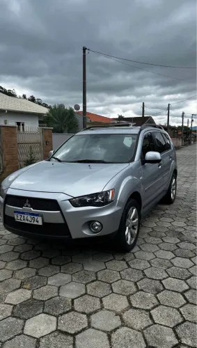 Mitsubishi Outlander 2.0 16V 160cv Aut. 2013