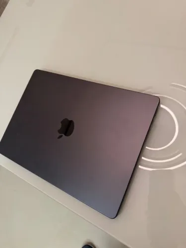 MacBook Pro 14 - M5 16GB 1TB - AppleCare - (Novo)