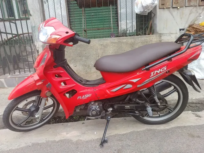 Vendo uma moto flash valor 3500