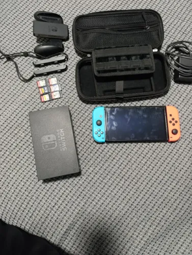 Nintendo switch v2+ 6 jogos + case + dock de carregamento + acessorios + com película já a