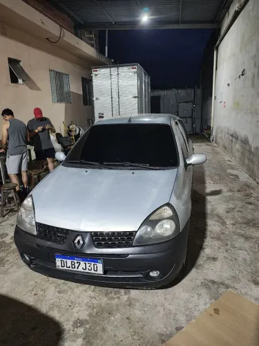 Renault Clio RT/ Privilège 1.6 16V 5P 2003