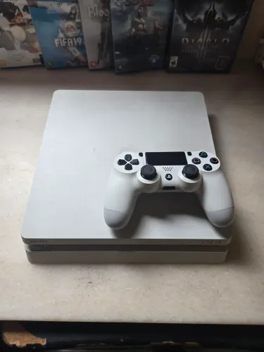 PlayStation 4 Slim 500GB Edição Limitada