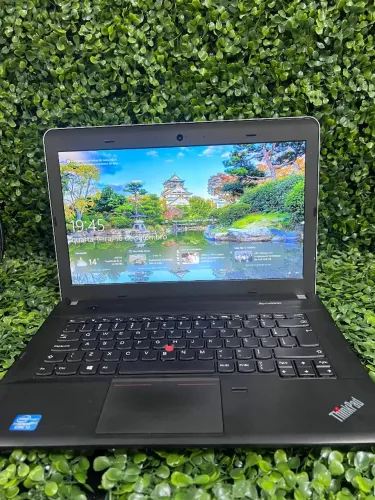 Notebook Lenovo empresarial /Core i3 /8GB SSD 120GB liga em 10 segundos !